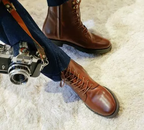 Women's leather ankle boots In Corio